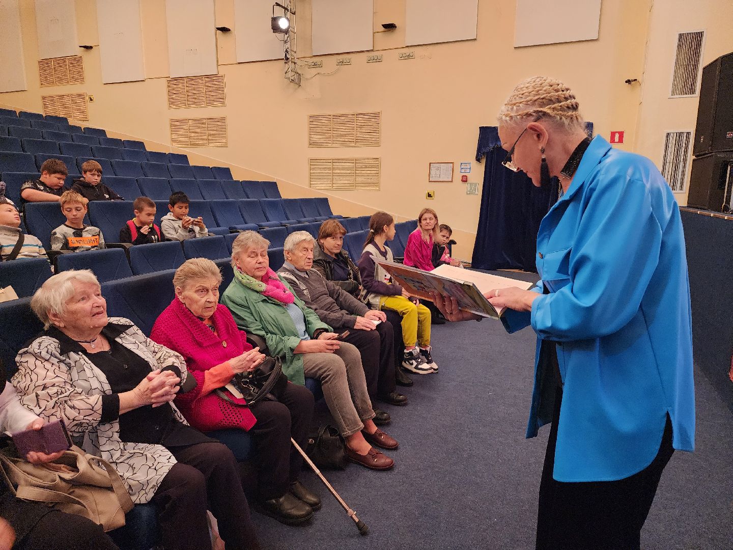серпухов, дк большевик, творческий конкурс, стихи, поэты, культура, педагоги,