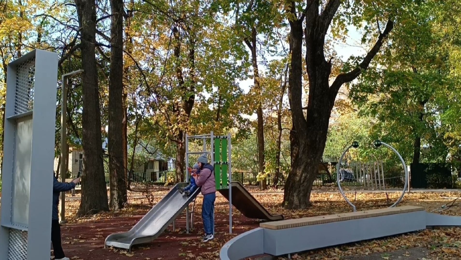 лобня, сквер, музыкальные инструменты,