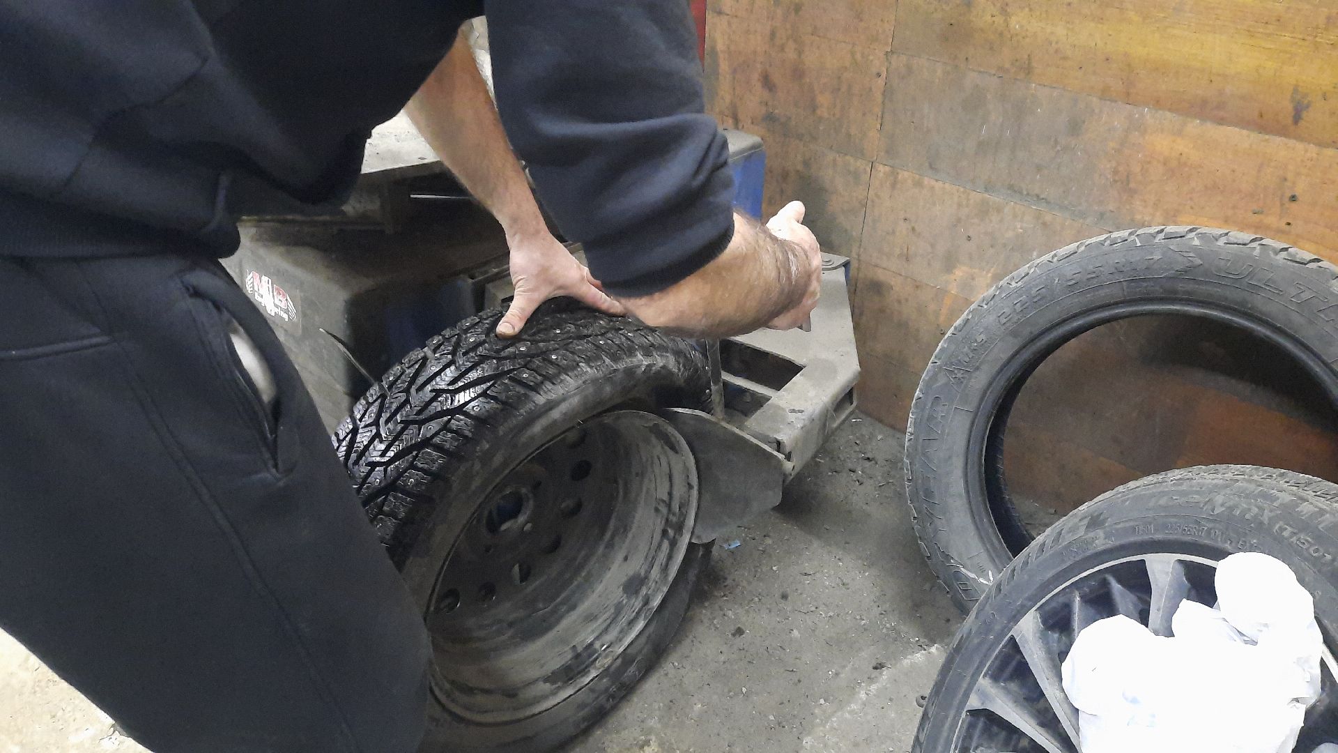 шатура, шиномонтаж, замена резины на зимнюю,