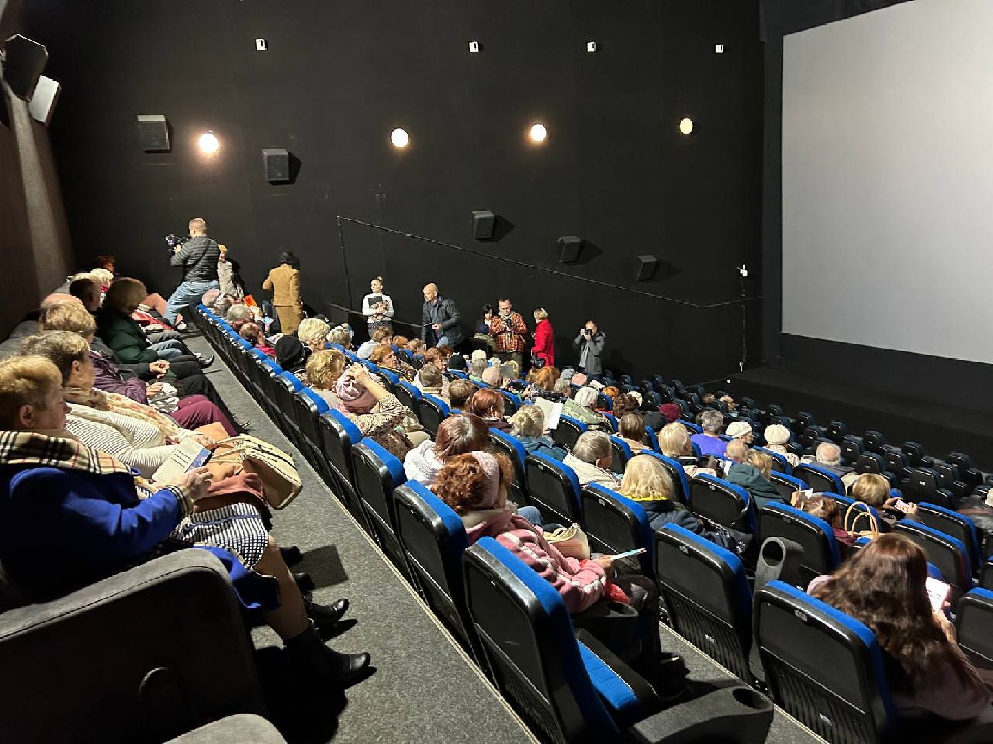 кино, кинотеатр, пенсионеры, депутат госдумы, серпухов,