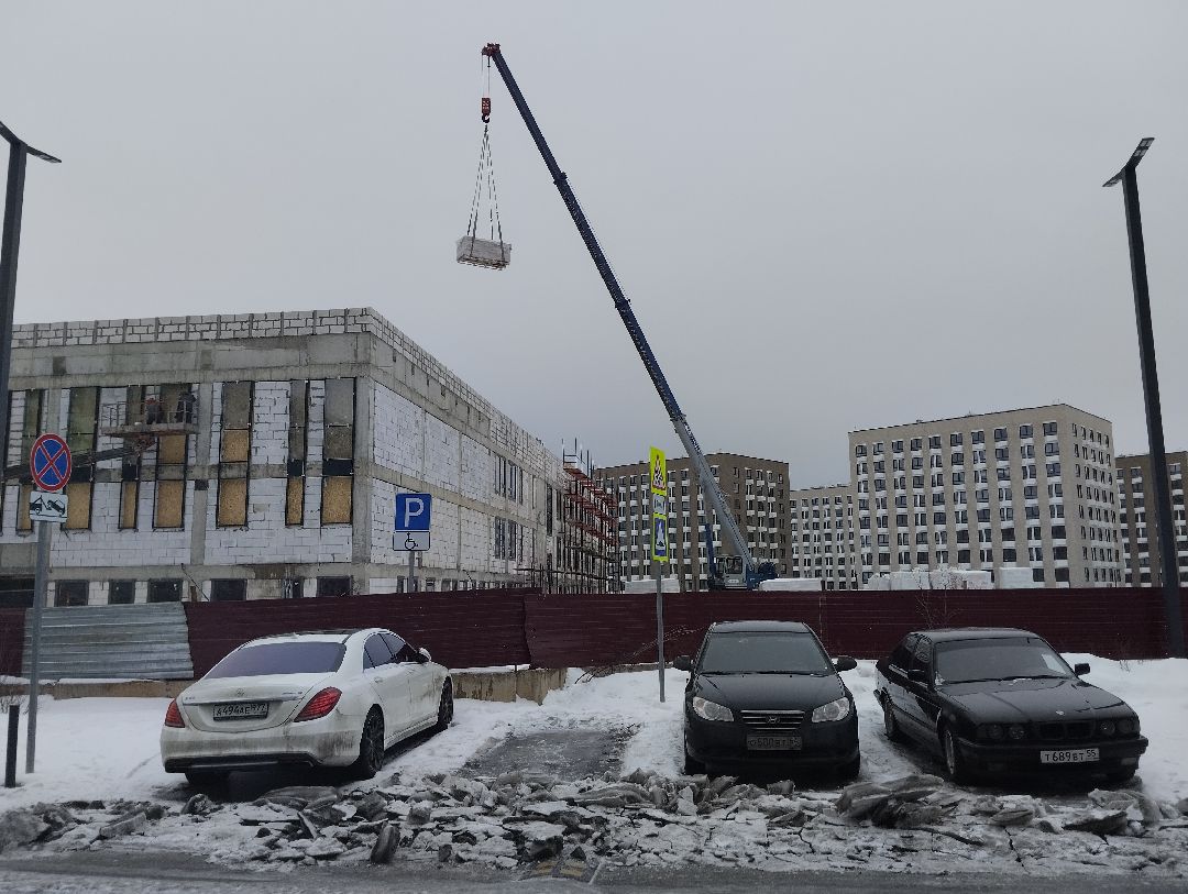 Строительство, школа