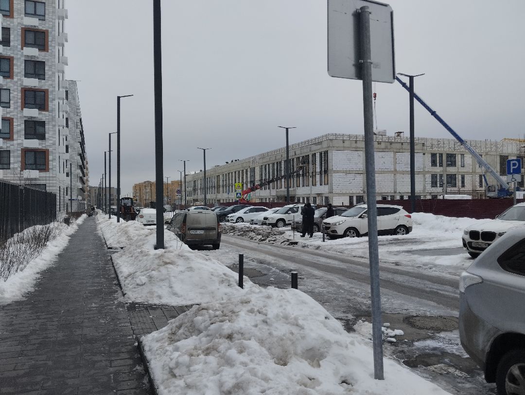 Строительство, школа