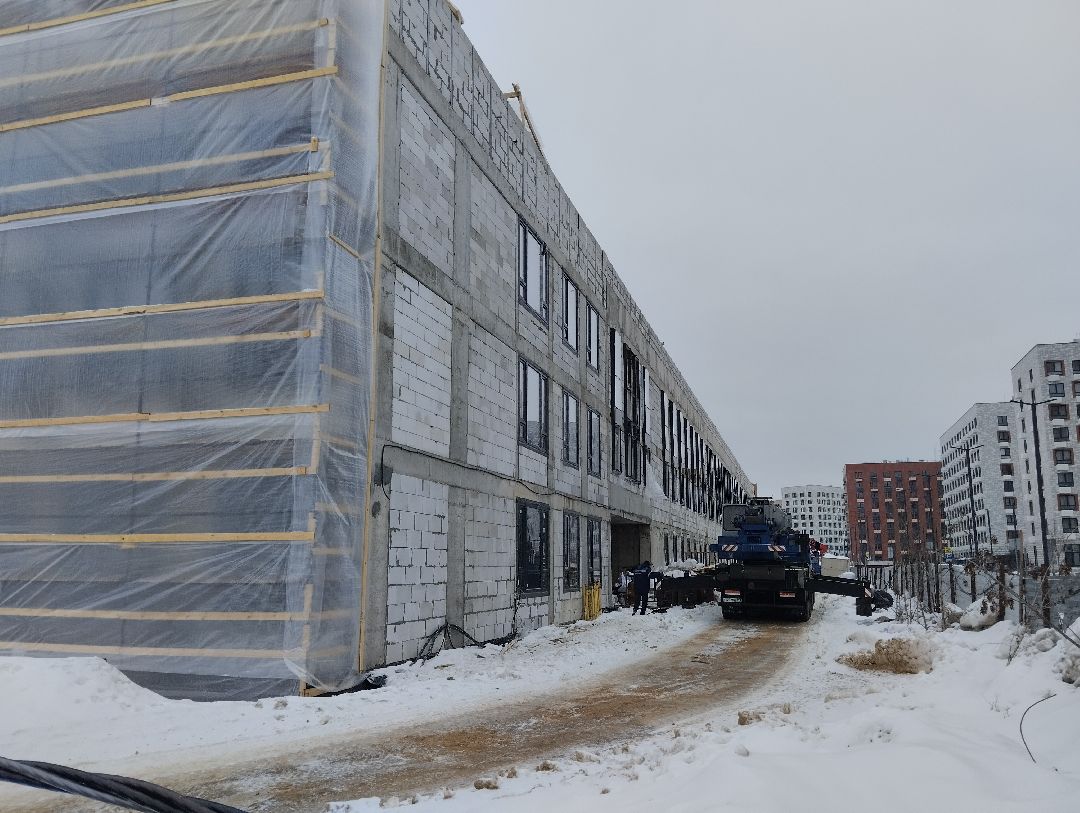 Строительство, школа