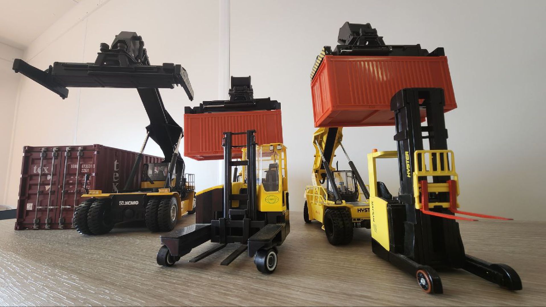 Дмитров, ТЛЦ Белый Раст, Мининвест,