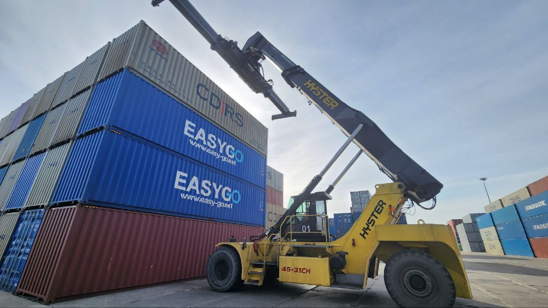 Дмитров, ТЛЦ Белый Раст, Мининвест,