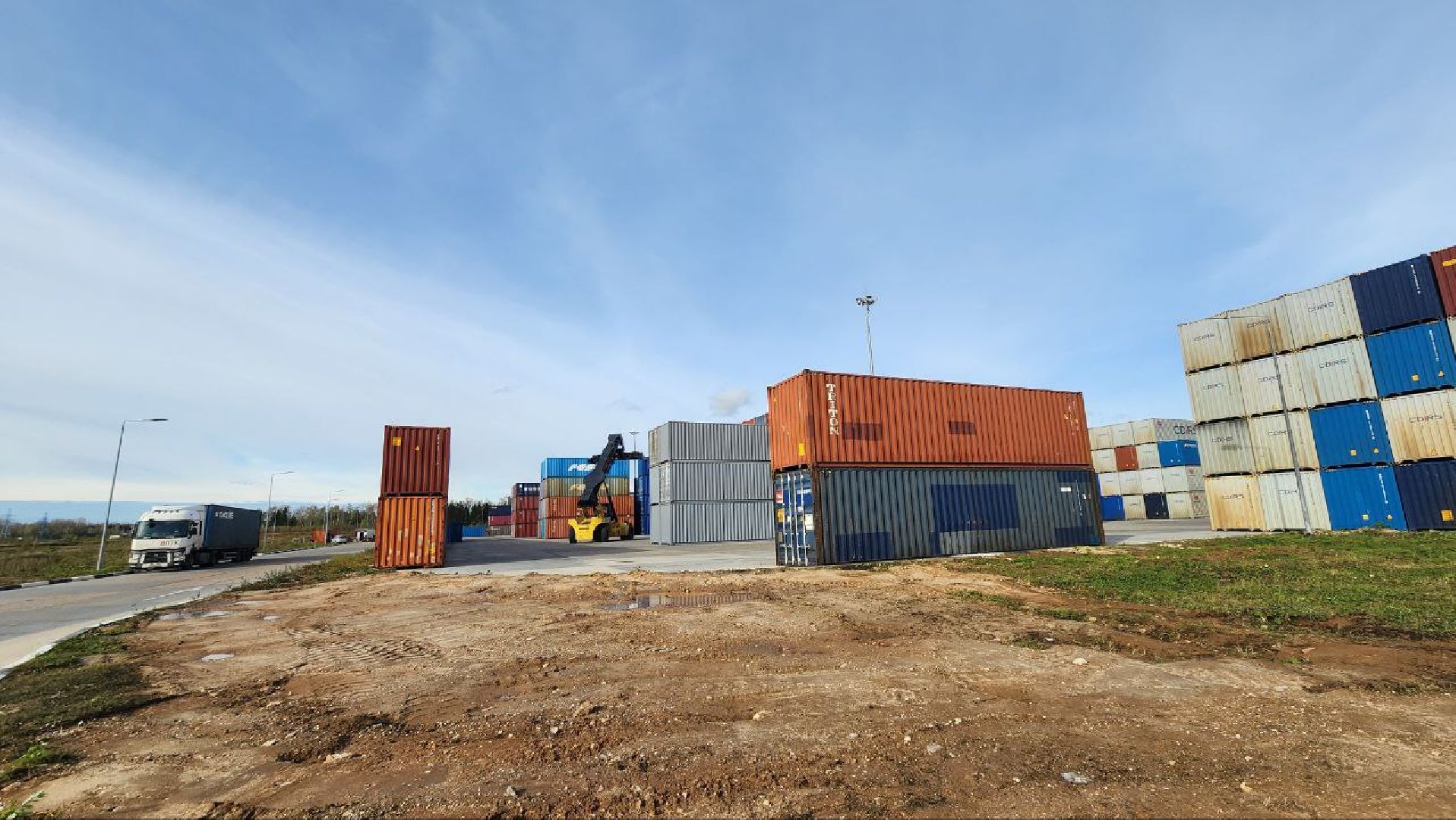 Дмитров, ТЛЦ Белый Раст, Мининвест,