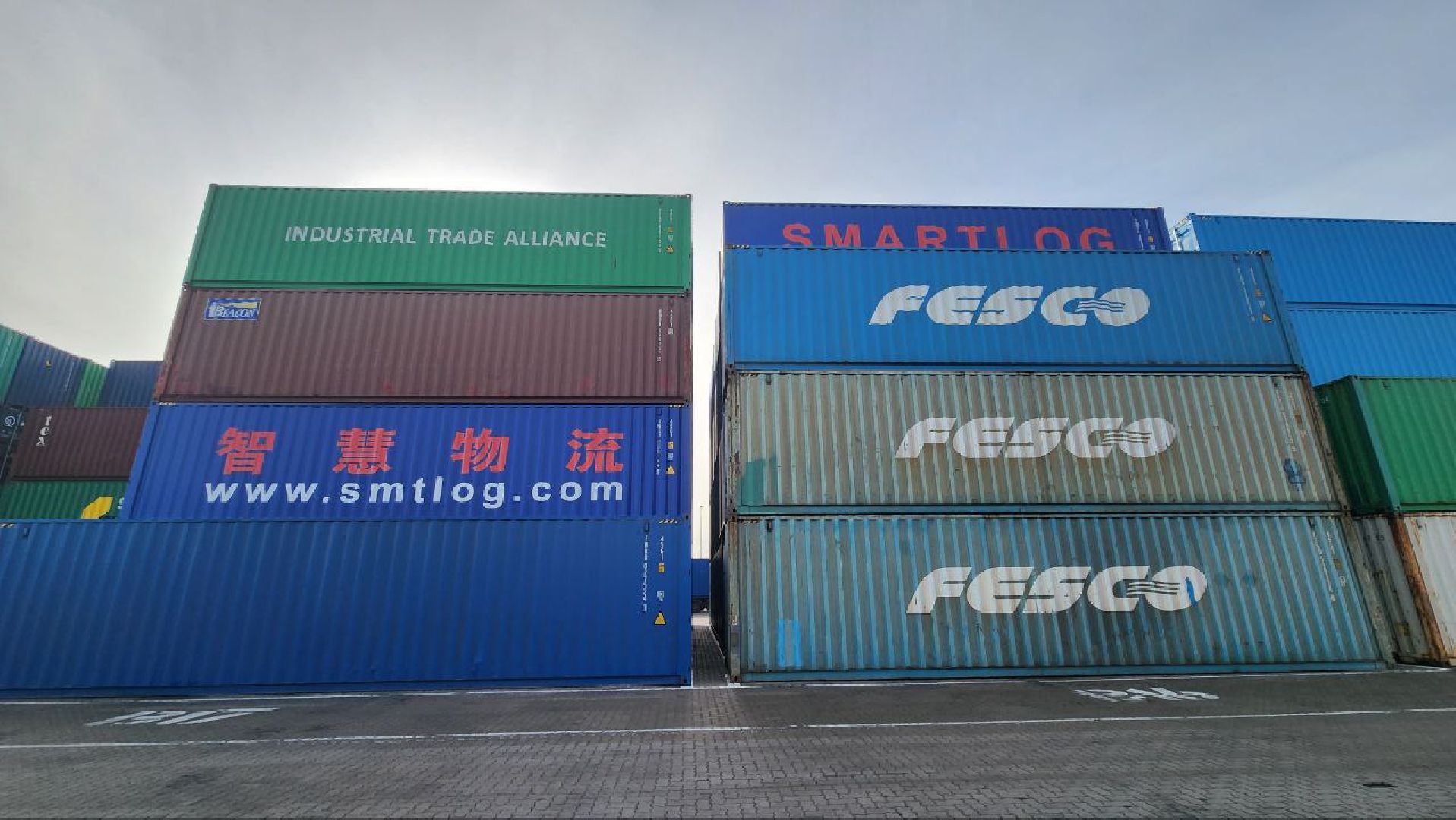 Дмитров, ТЛЦ Белый Раст, Мининвест,