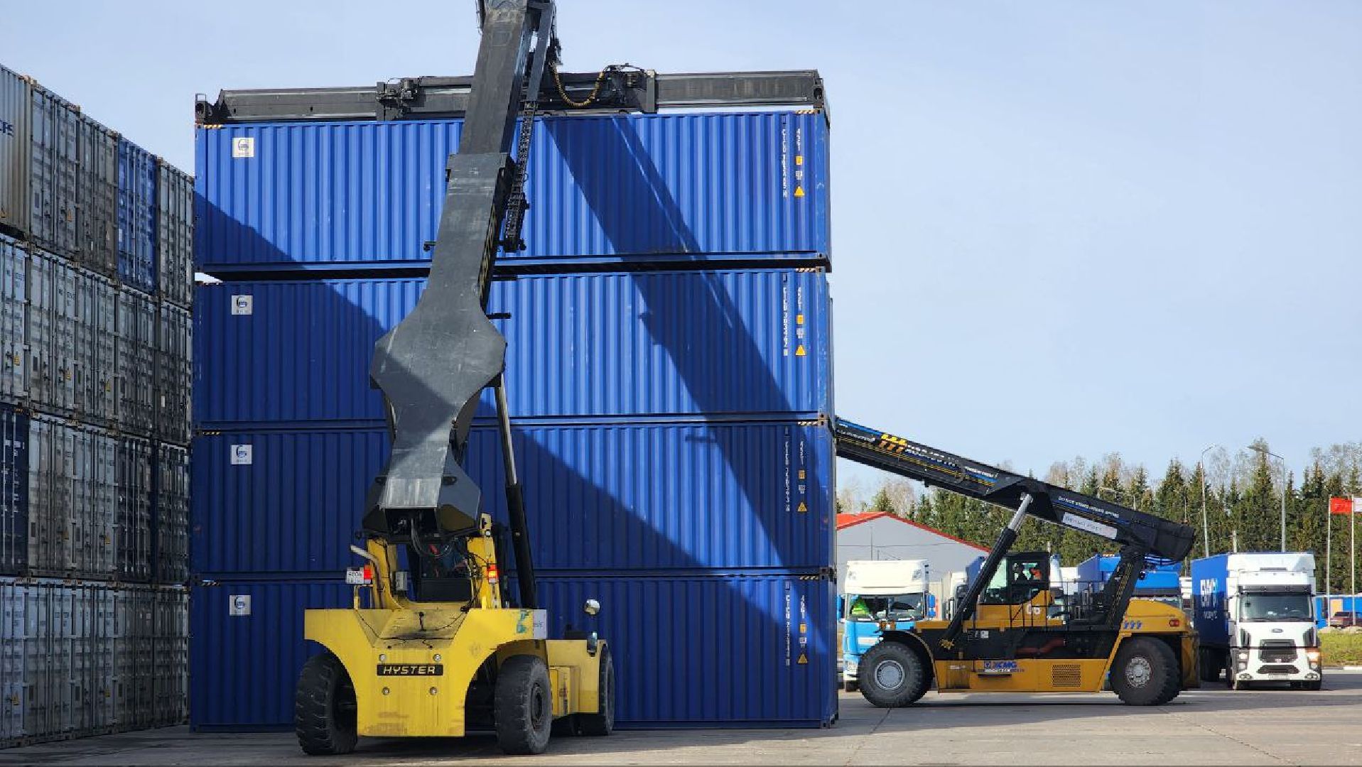 Дмитров, ТЛЦ Белый Раст, Мининвест,