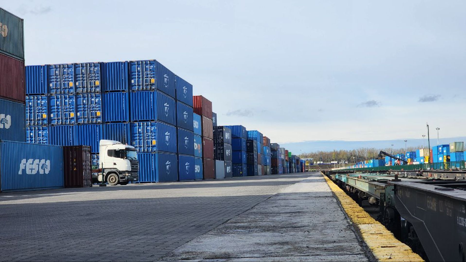 Дмитров, ТЛЦ Белый Раст, Мининвест,