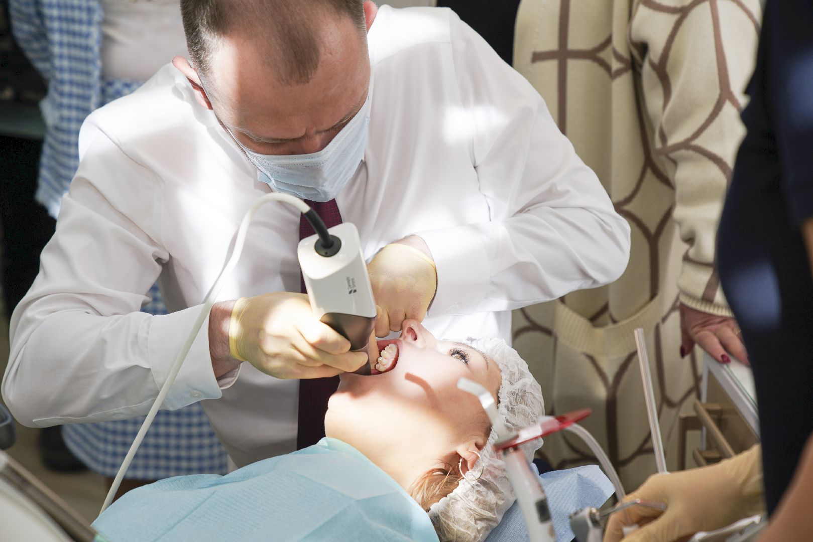 новое оборудование, домодедовская стоматология,