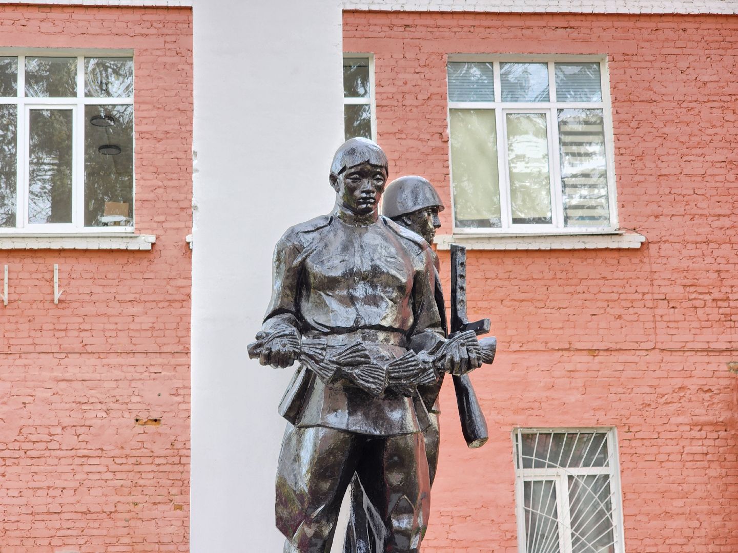 Егорьевск, уборка, волонтерство, памятник, великая отечественная война, меланжистов,