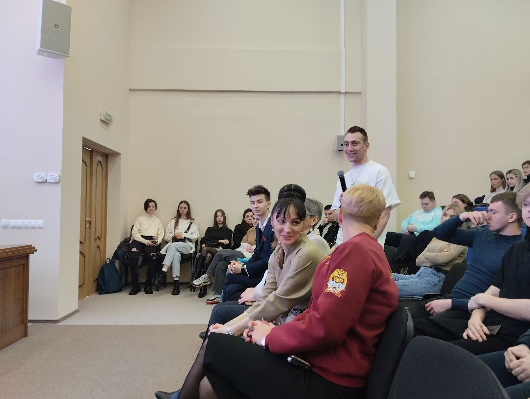 Академия, депутат