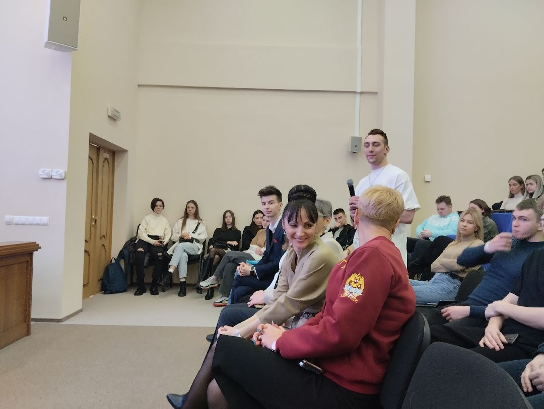 Академия, депутат