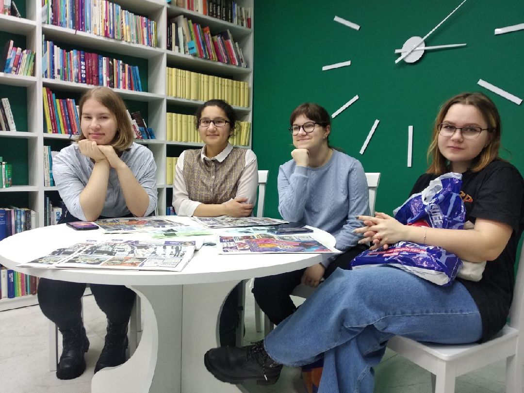 Дмитров, общество