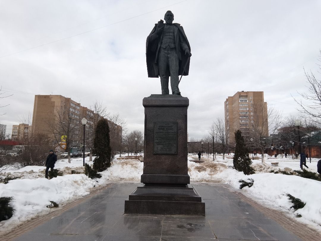 Балашиха, микрорайон Железнодорожный, Бульвар цветов, сквер Подмосковья, парк Подмосковья, Министерство по благоустройству, Михаил Хайкин, благоустройство, детские площадки,тренажёры на свежем воздухе, спортивная площадка, аллели, прогулочная зона, сухой фонтан, декоративные инсталляции