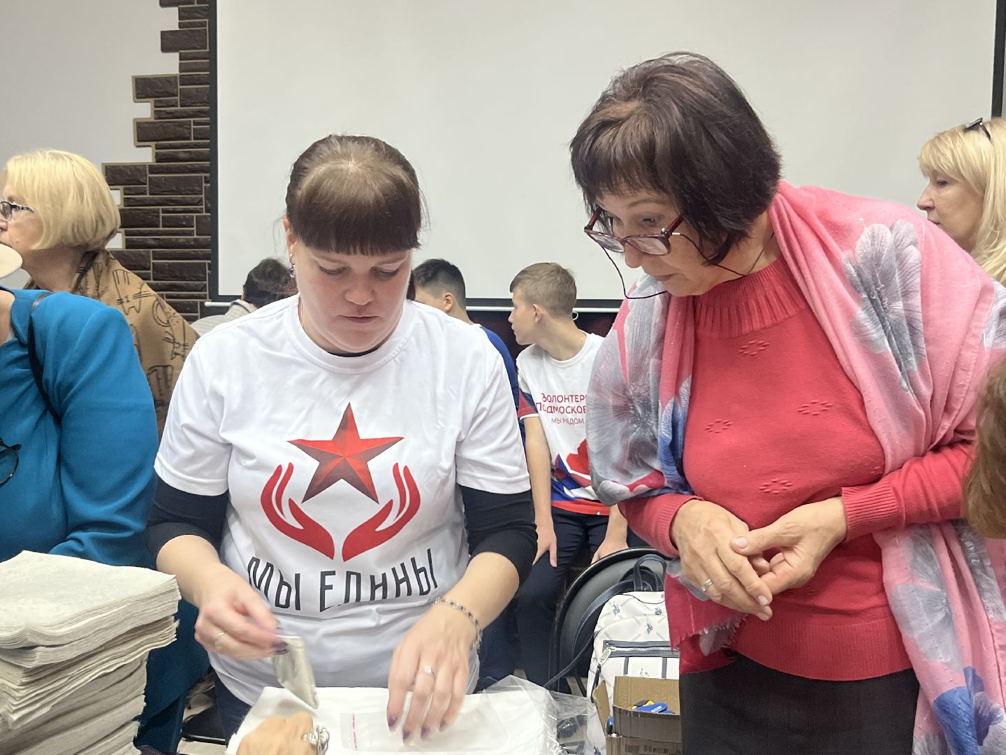 наро-фоминск, патриотическая акция, Комитет семей воинов Отечества, Вместе zа наших, помощь бойцам СВО, своих не бросаем, наро-фоминский городской округ, маскировочные сети,