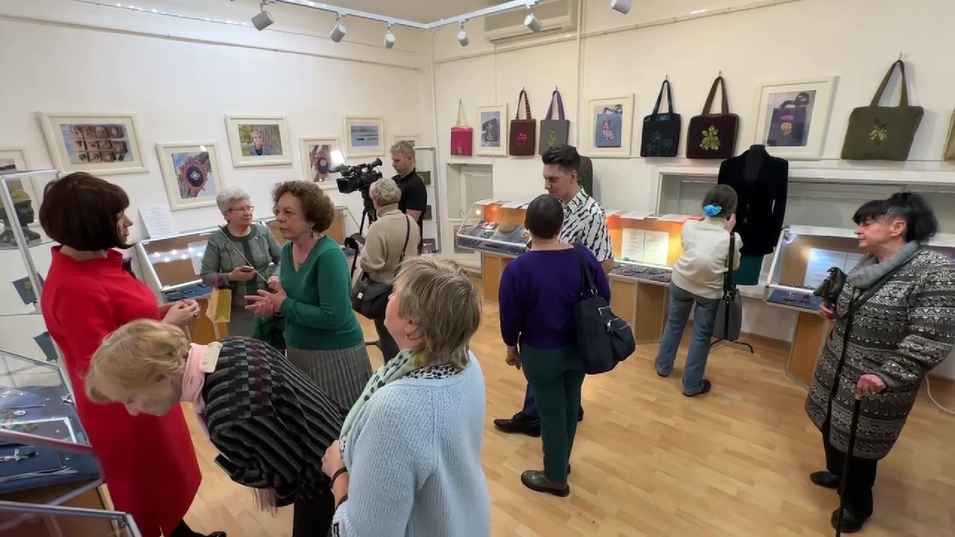 Реутов, музей, выставка, золотное шитье, бисер, пайетки,