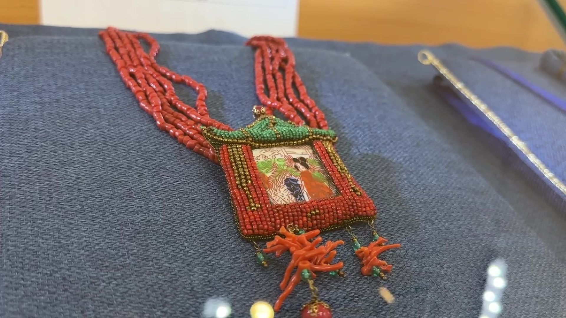 Реутов, музей, выставка, золотное шитье, бисер, пайетки,