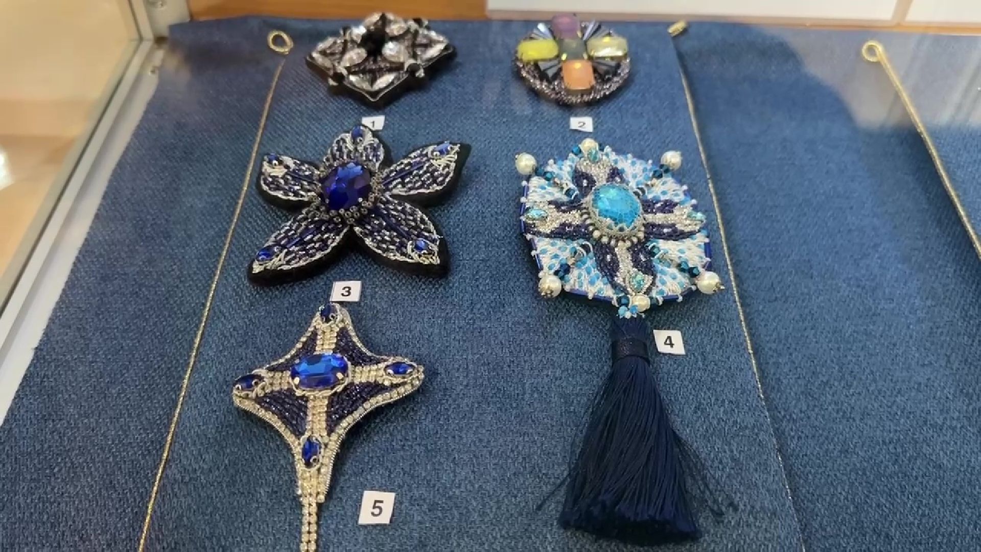 Реутов, музей, выставка, золотное шитье, бисер, пайетки,