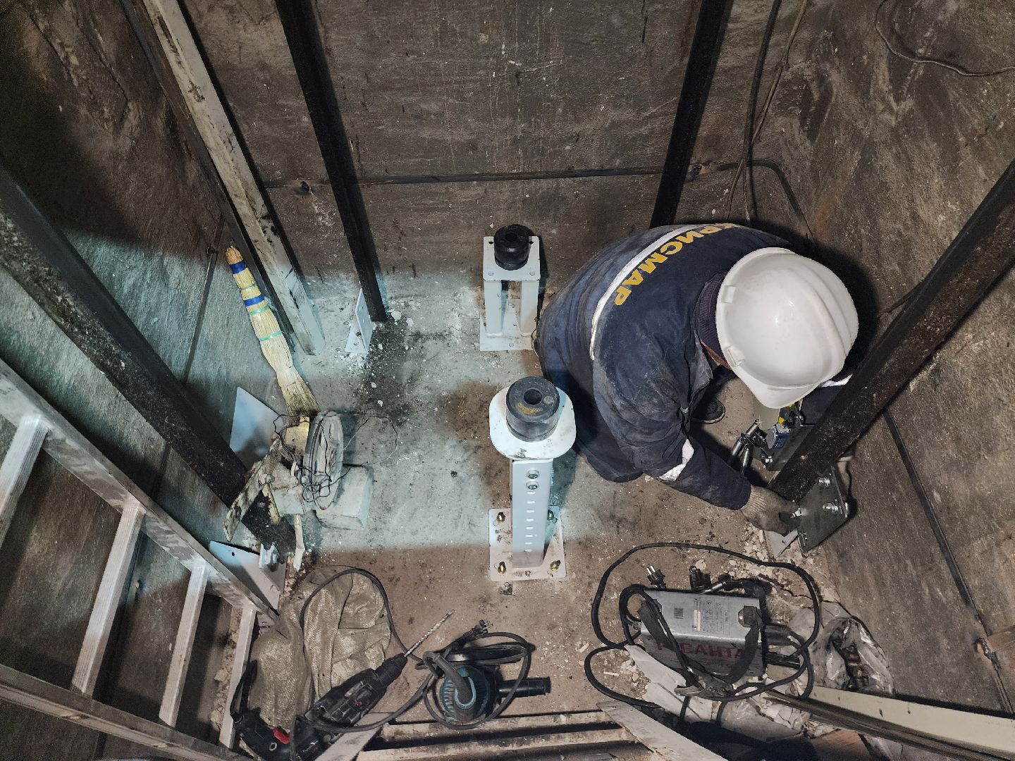 серпухов, лифты, серпуховский лифтостроительный завод, слз, жкх, замена лифтов,