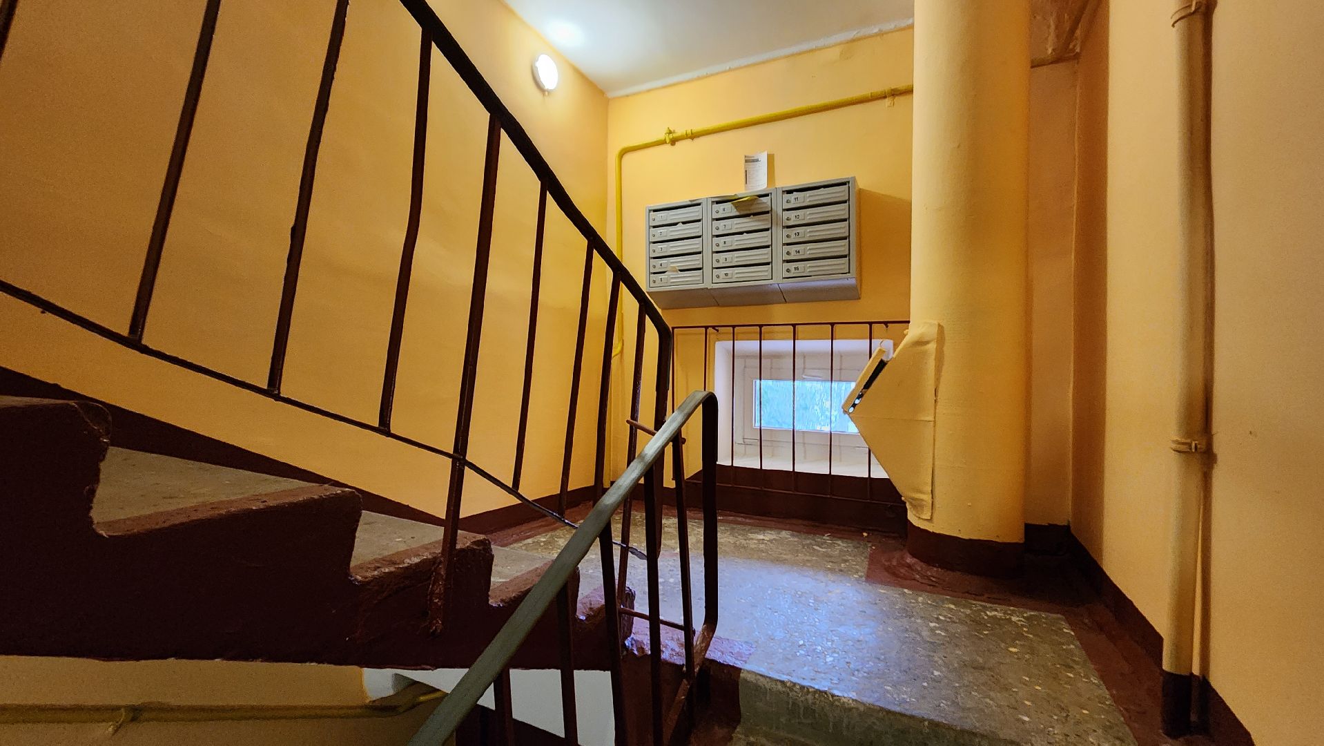 кашира, жкх, ремонт подъездов, окна ПВХ, почтовые ящики, персиковый,