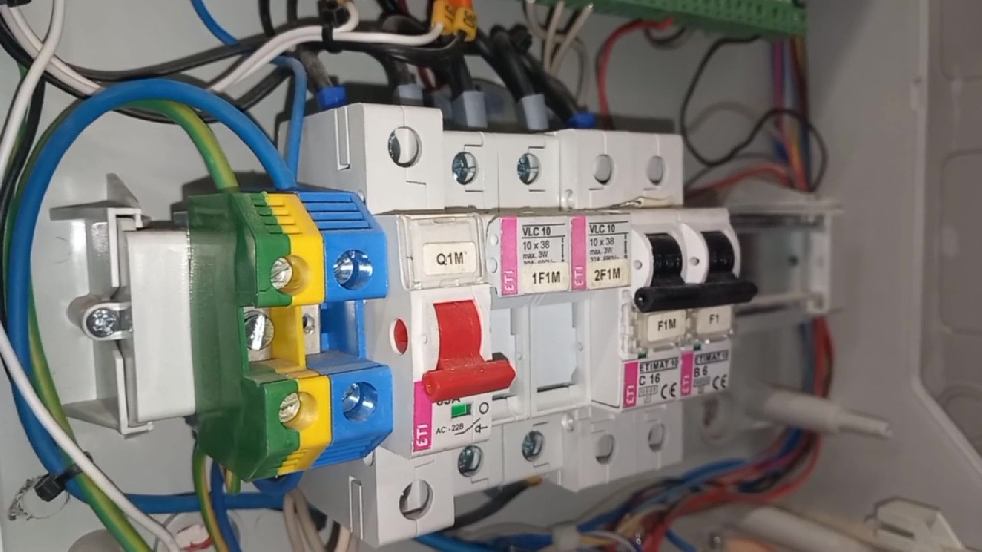 Реутов, бассейн, плавание, ремонт, детский бассейн, спортзал, кровля, электроснабжение, канализация, водопровод,