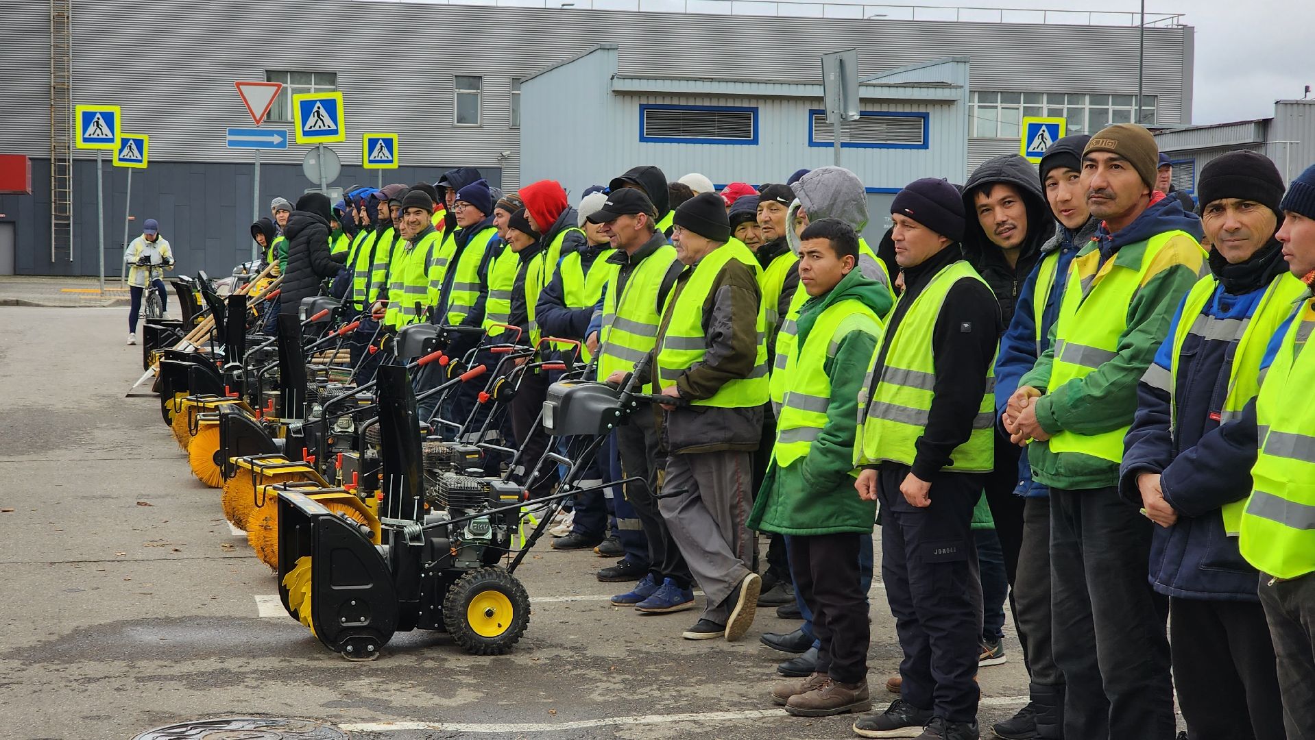 ЖКХ, ГУСТ, коммунальная техника, подготовка к зиме,