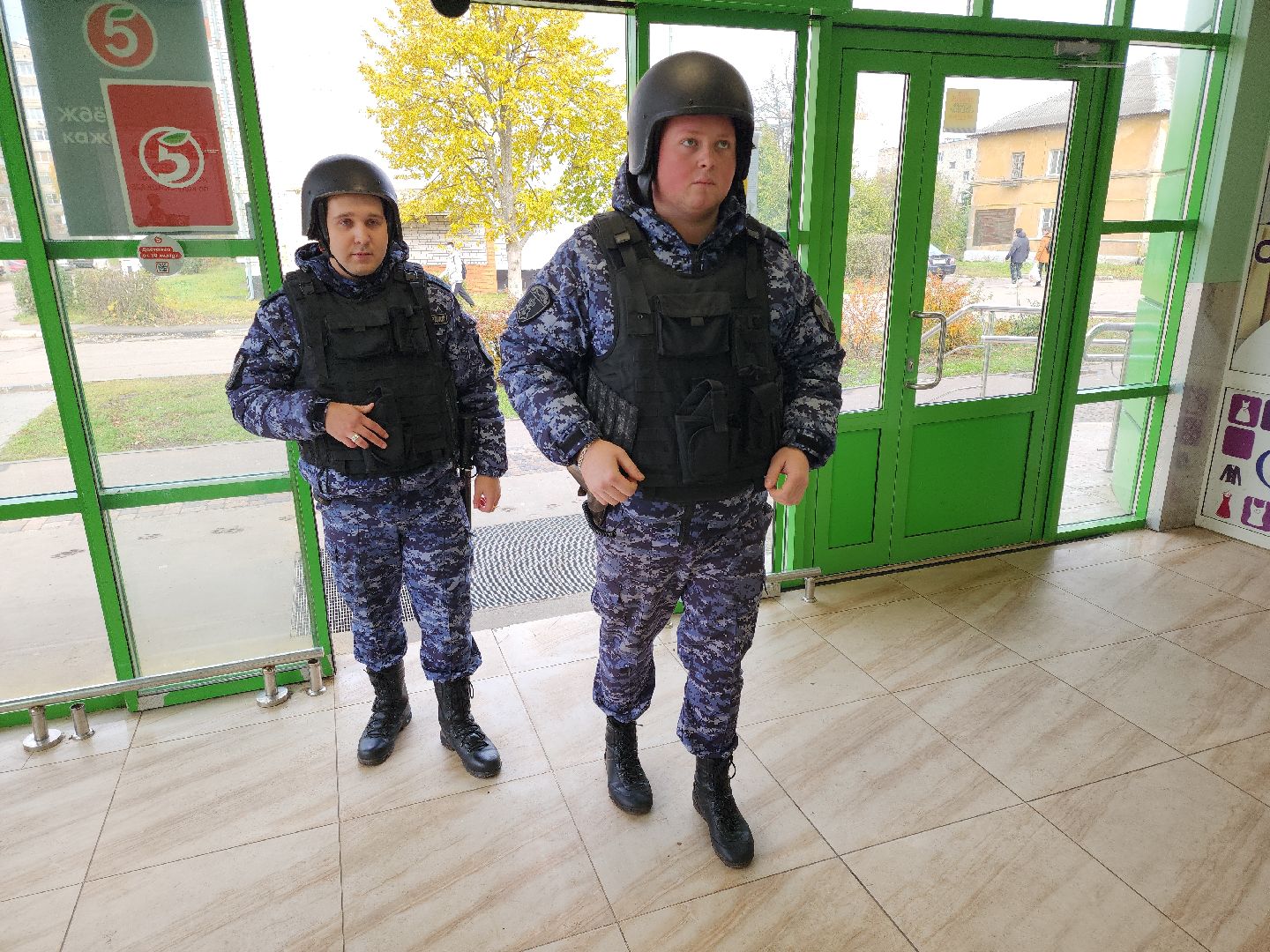 кашира, ожерелье, росгвардия, вневедомственная охрана, кража, задержание, вор, торговый объект,