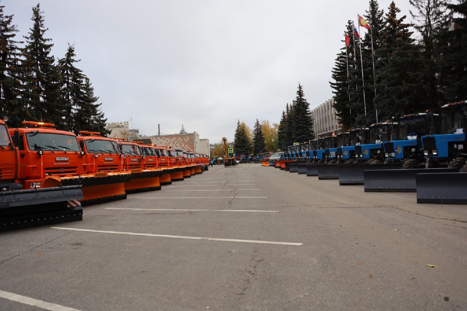 жкх, смотр коммунальной техники, серпухов, подготовка к зиме, комбинат благоустройства,