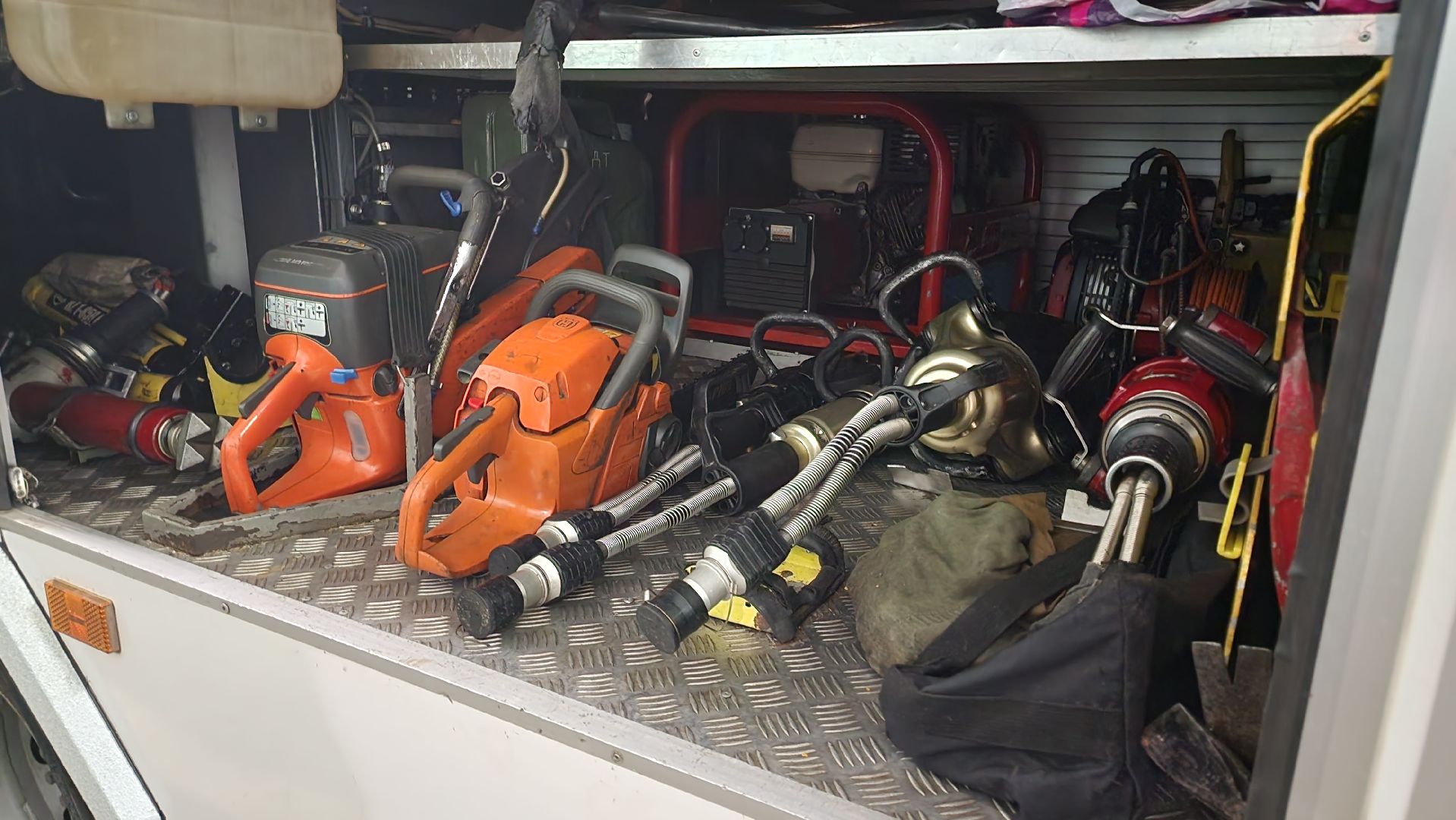 кашира, спасатели, спасли собаку, гаражи, добрые дела,