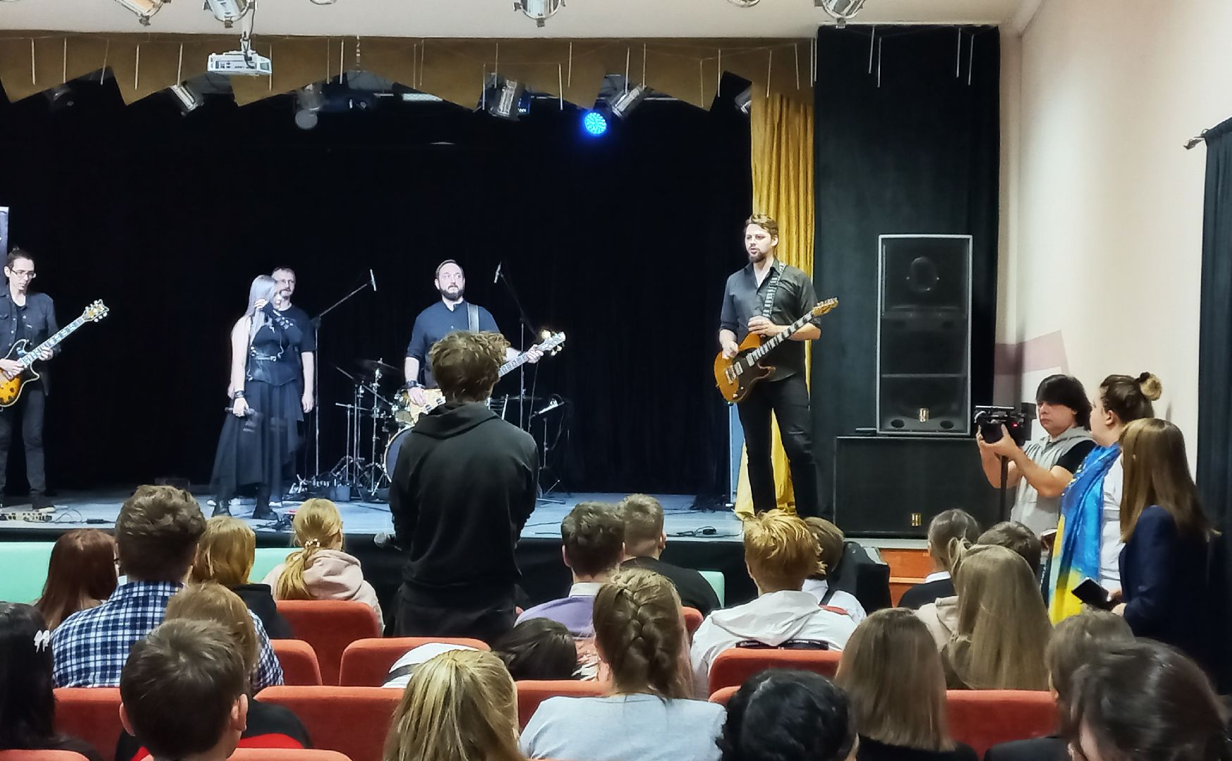 рок, концерт, молодежь, молодежь электростали, электросталь, молодежный центр,