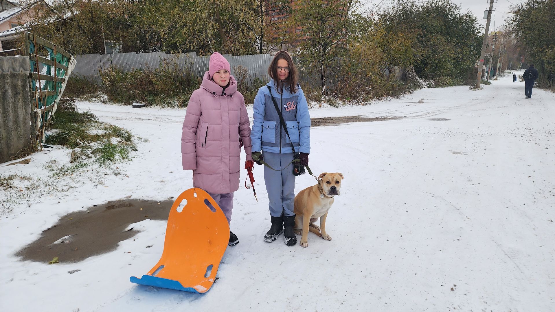 подмосковье, городской округ пушкинский, Ивантеевка, Первый снег, Город это люди, дети,