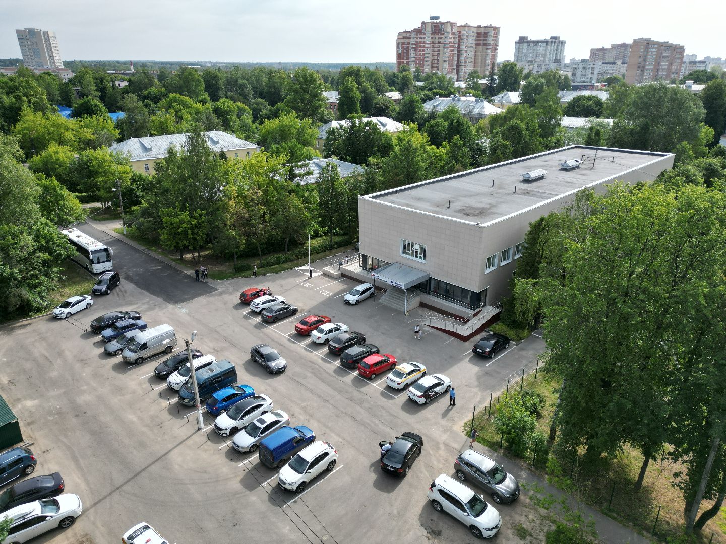 поликлиника, дети,видео с коптера,