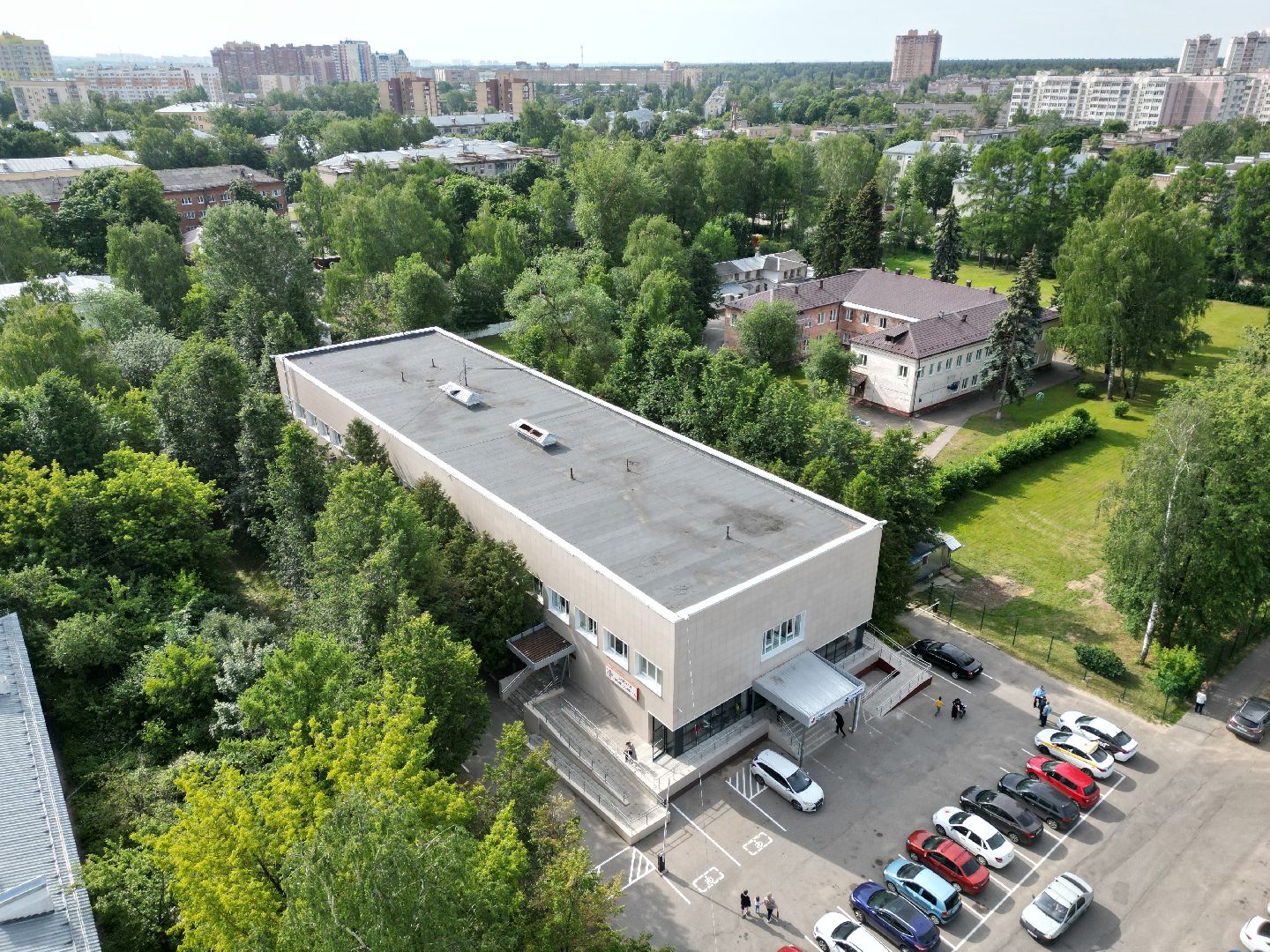 поликлиника, дети,видео с коптера,