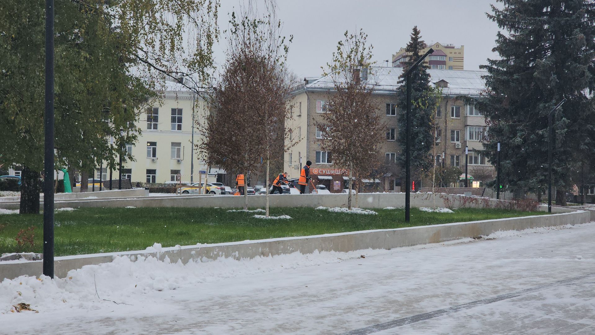 Пушкино, Первый снег, Городской округ Пушкинский, ЖКХ, уборка снега, Зима в Подмосковье, общество, дети, люди,