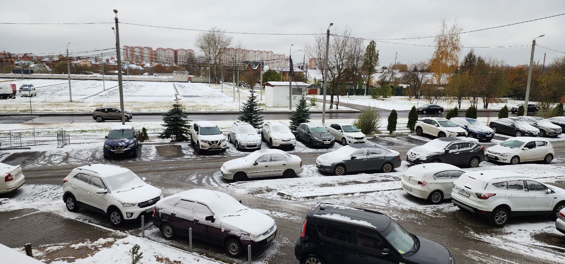 первый снег, уборка дорог, аэропорт Домодедово,