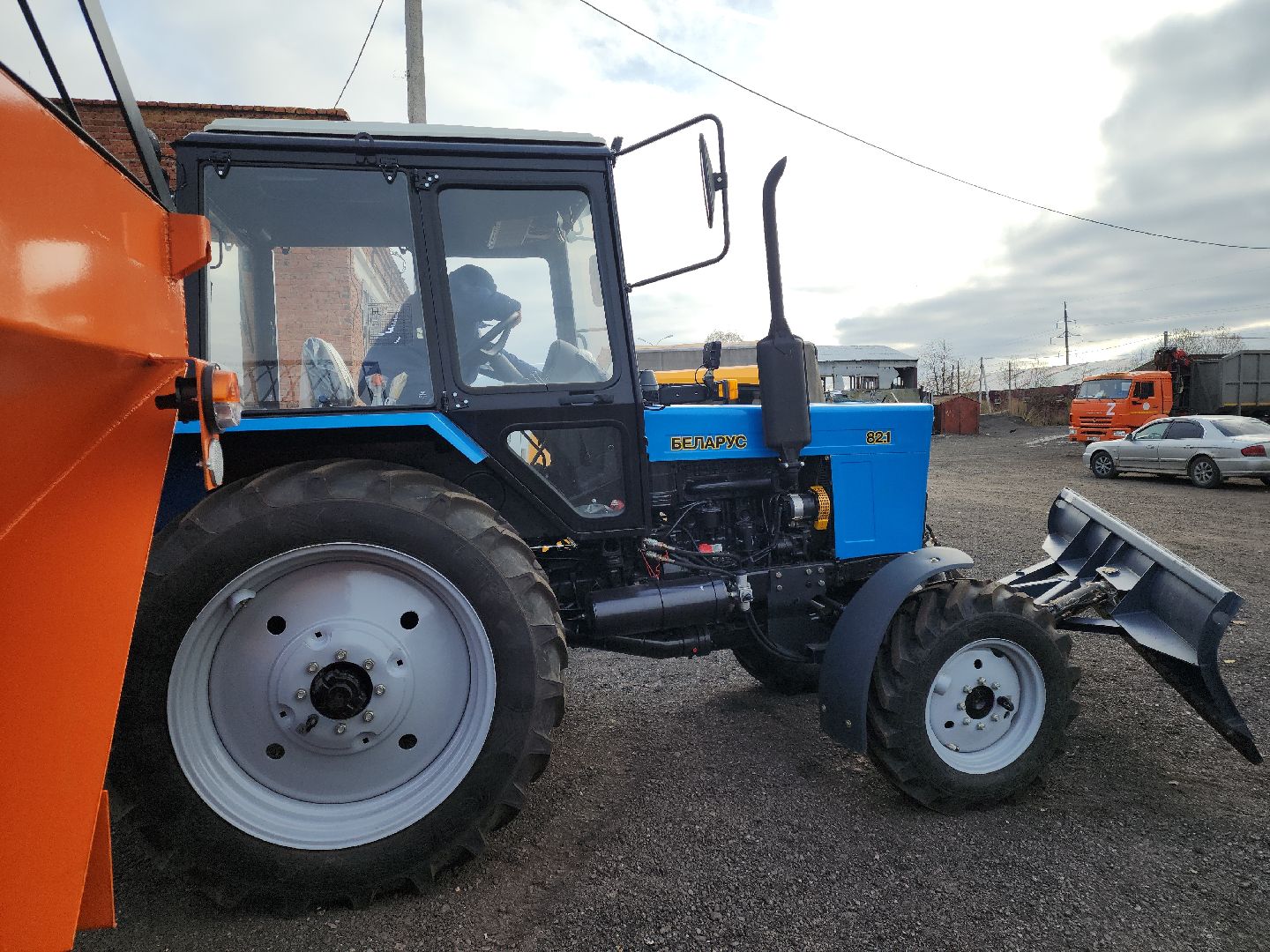 кашира, жкх, мбу благоустройство, уборочная техника, Белорус, мини-погрузчик,