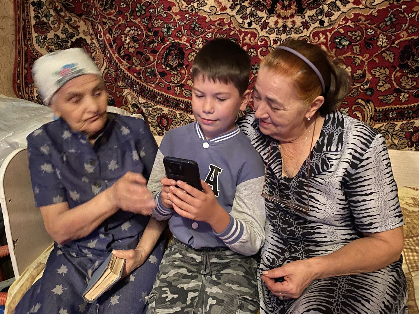 волоколамск, бабушка, семья, дети, люди,