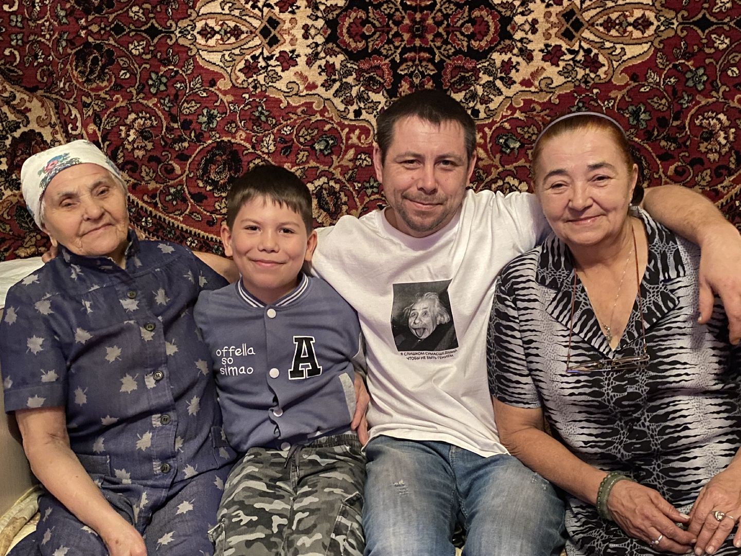 волоколамск, бабушка, семья, дети, люди,