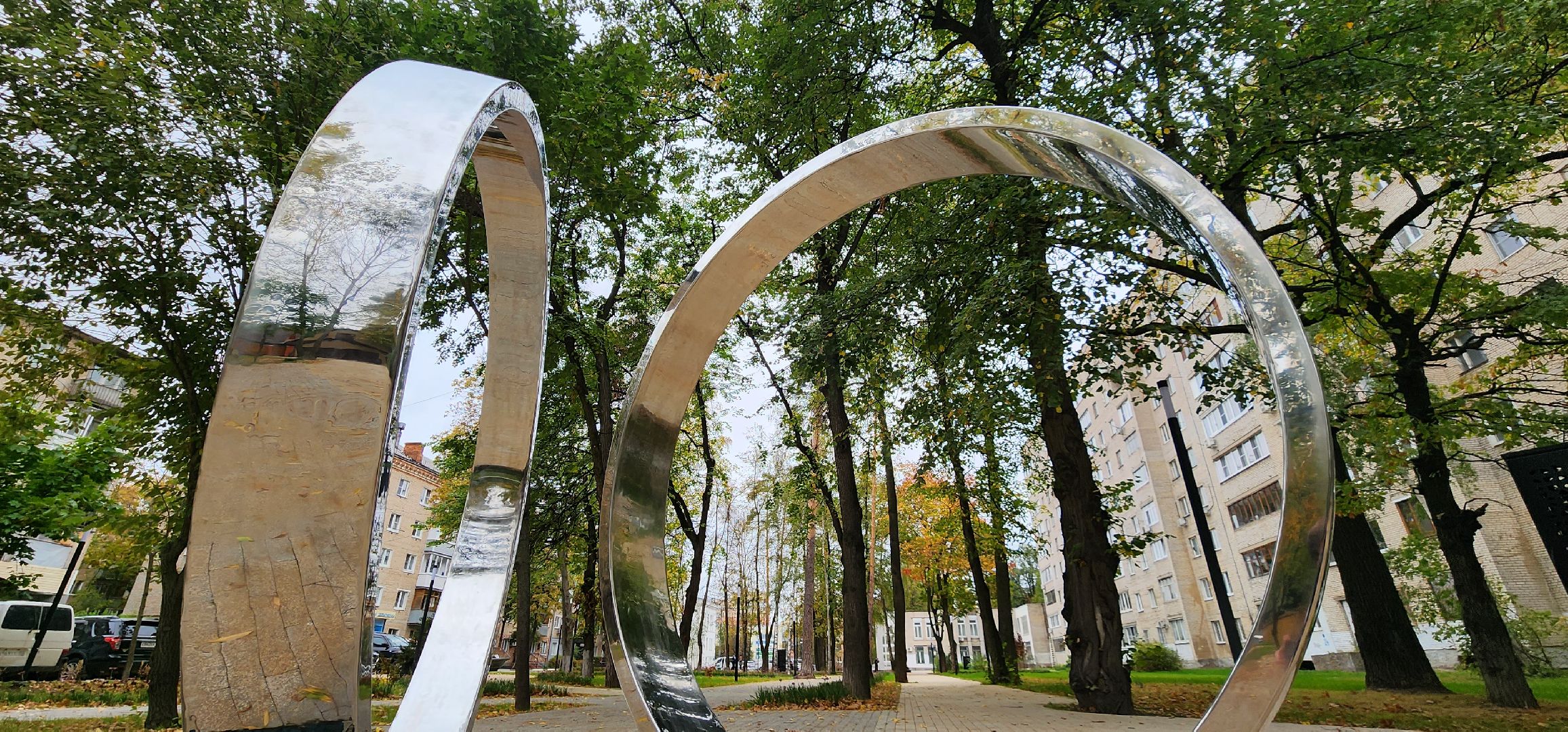 Пушкино, ЗАГС, молодожены, сквер, городская среда, общество, люди, семья, дети,