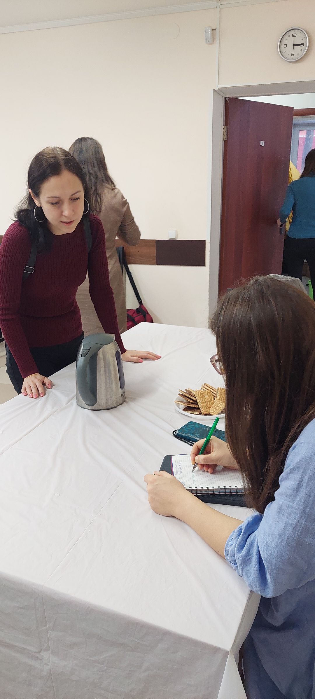 Пущино Общество