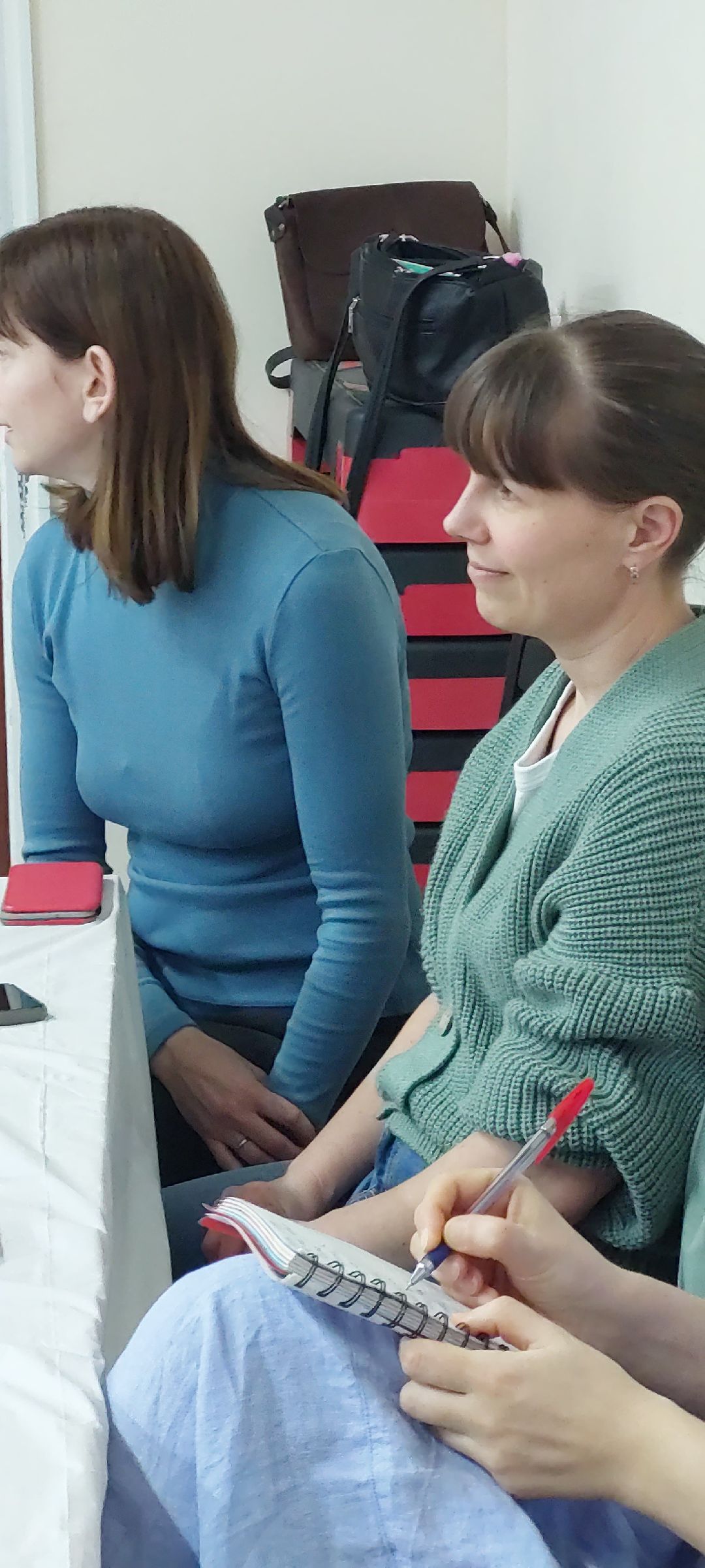 Пущино Общество