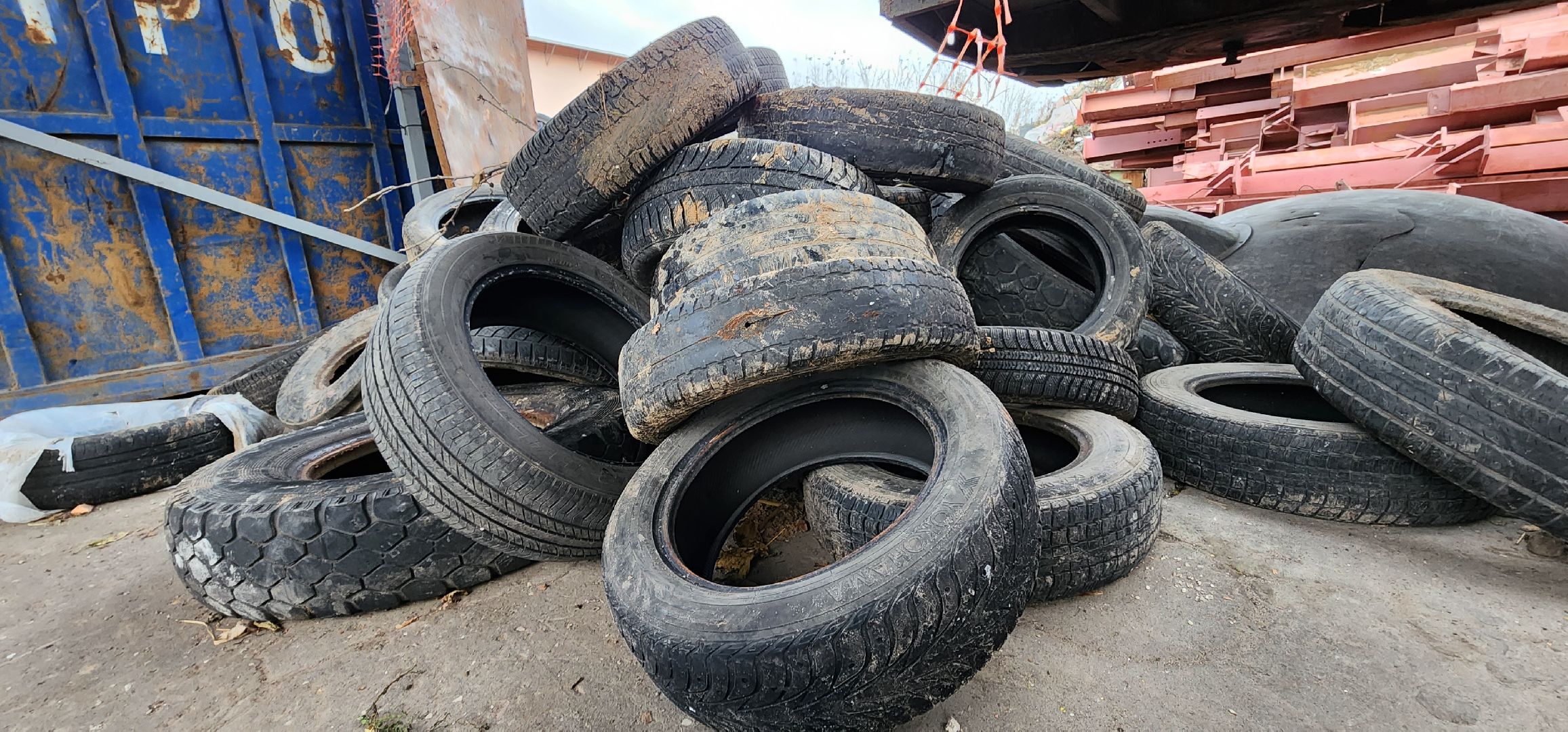 Коломна, шины, мегабак