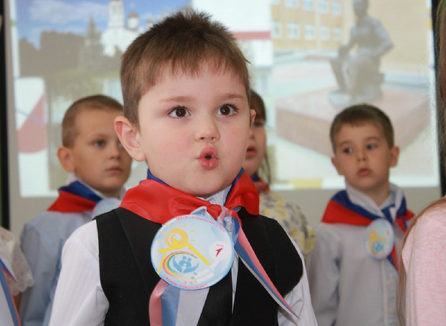 Серебряные Пруды, Движение Первых,