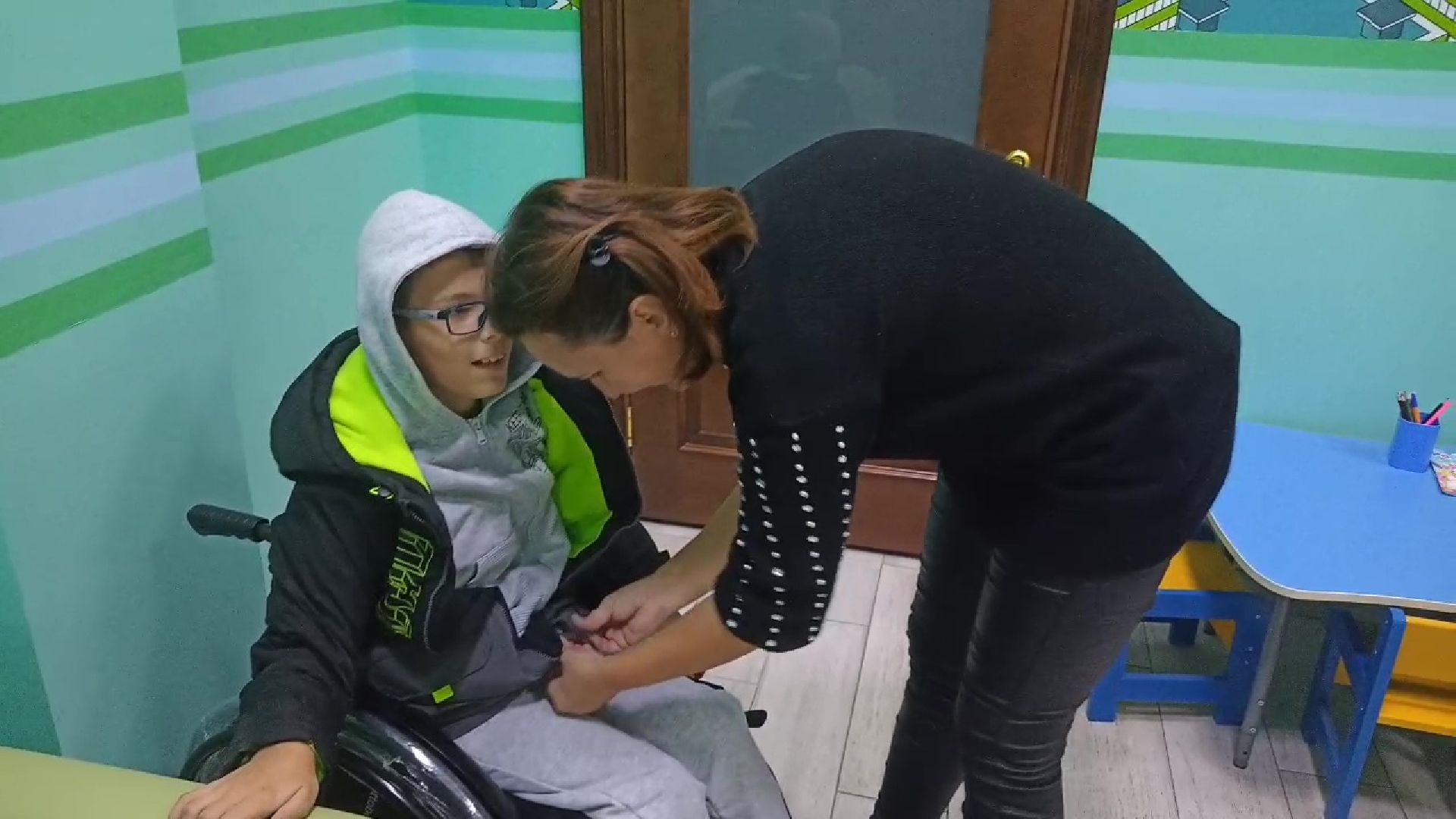 Реутов, добрый вещи, благотворительность, проект, коляска инвалиду,