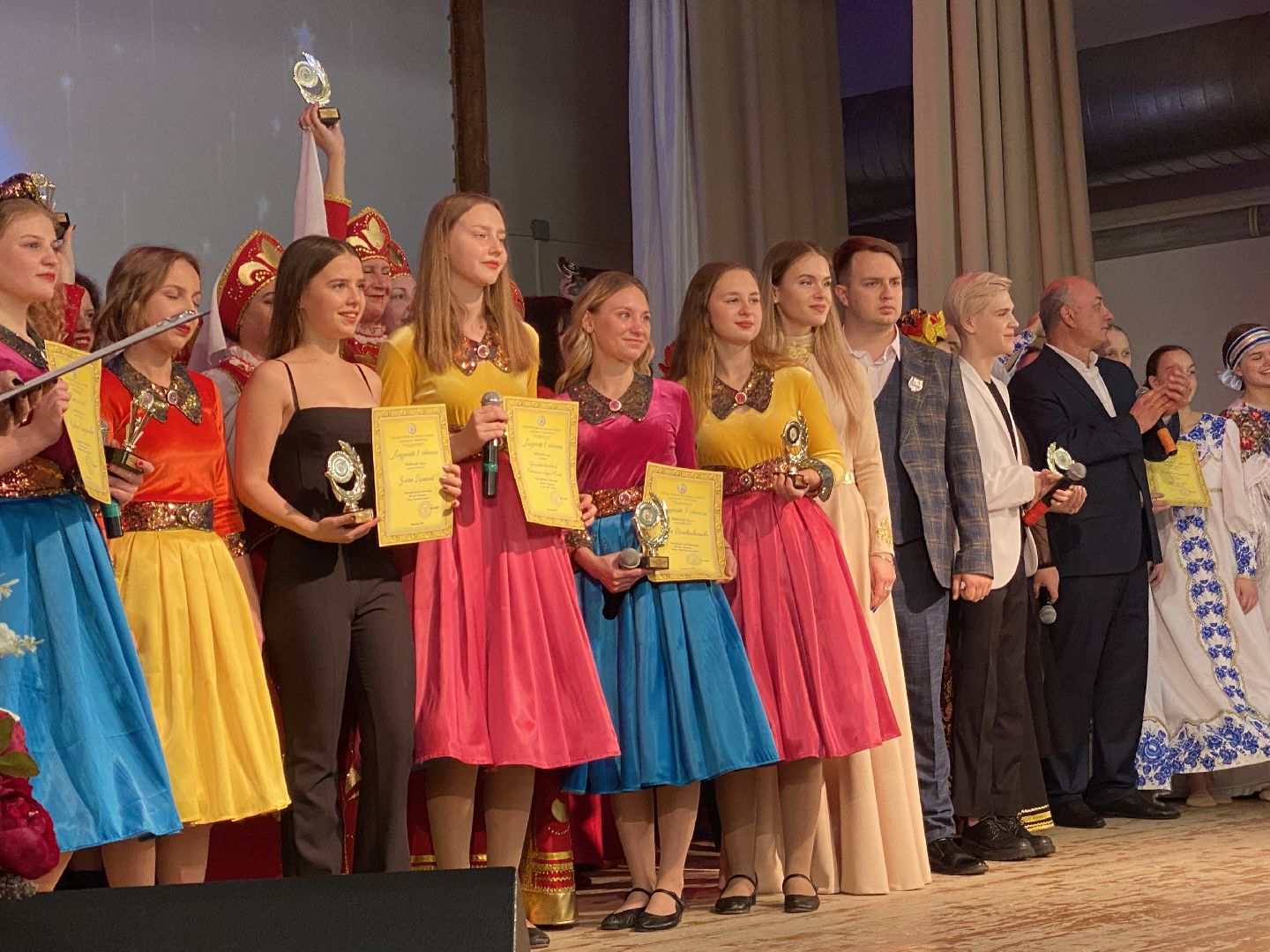 волоколамск, культура, культура подмосковья, дети, выступление, праздник, день народного единства,