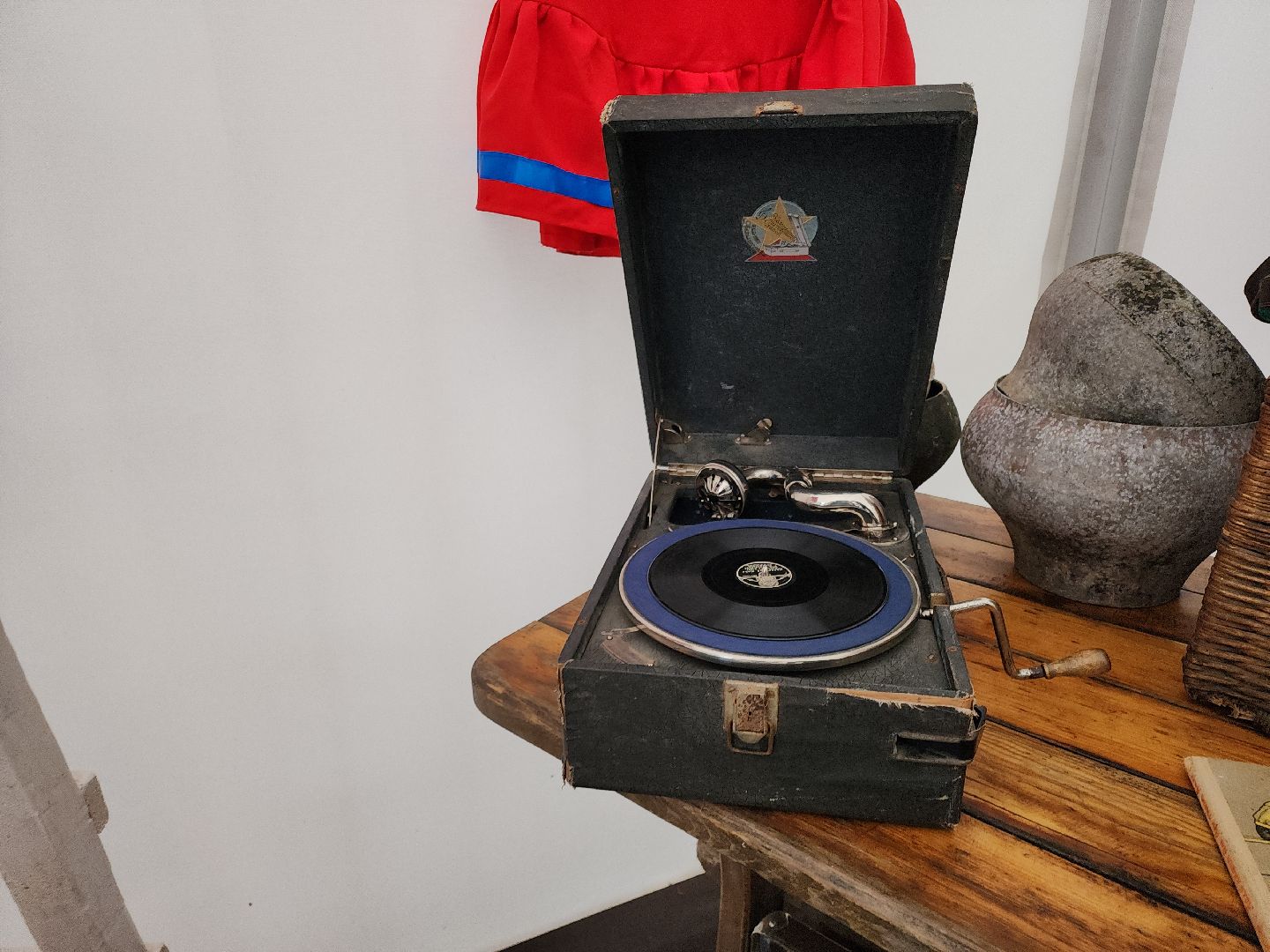 Кашира, городской парк, день народного единства, выставка, предметы быта, антиквариат, старинные вещи, прялка, патефон,