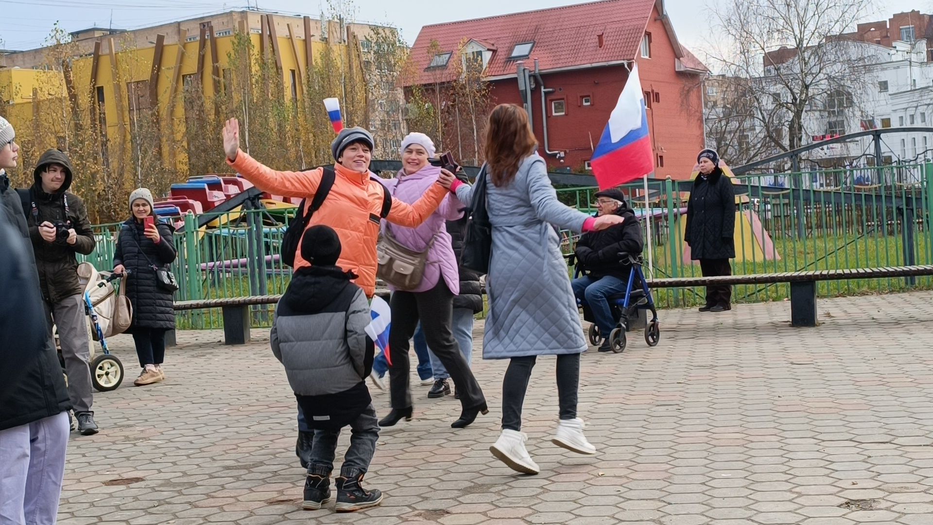 день народного единства, лобня, парк,