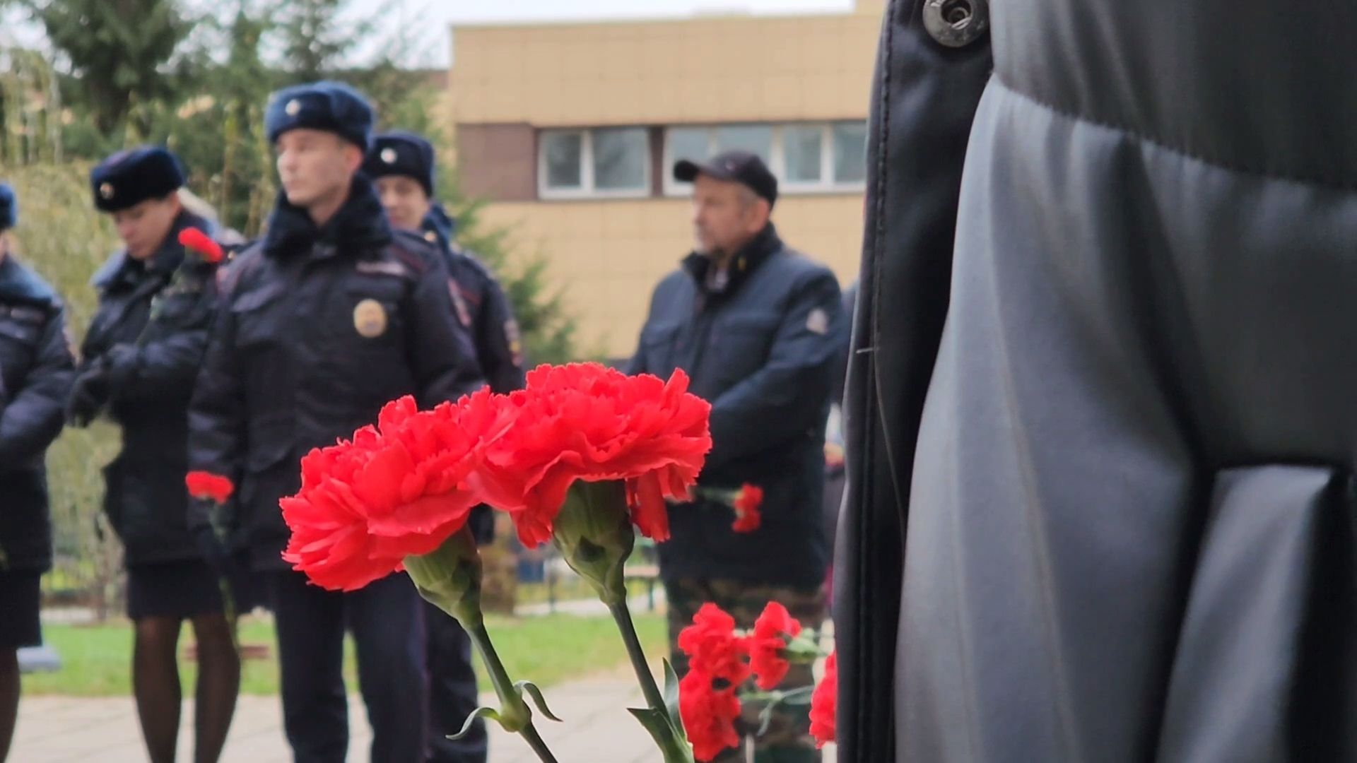 Одинцово,полиция, милиция, мемориал, мемориальная доска, пожар, участковый,