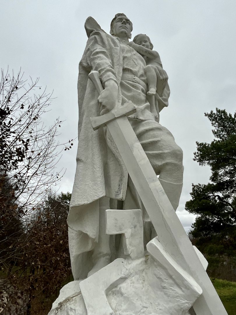 Верея, наро-фоминский городской округ, воин-освободитель, евгений вучетич, путешествия по подмосковью,